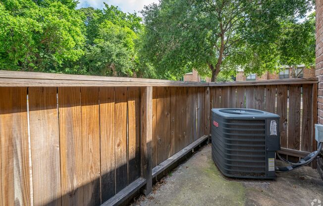 2 beds, 2 baths, 1,032 sqft, $1,215