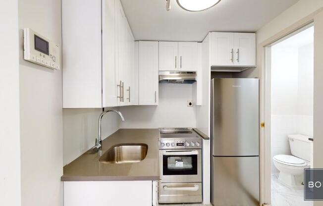 1 bed, 1 bath, $3,250, Unit 5R