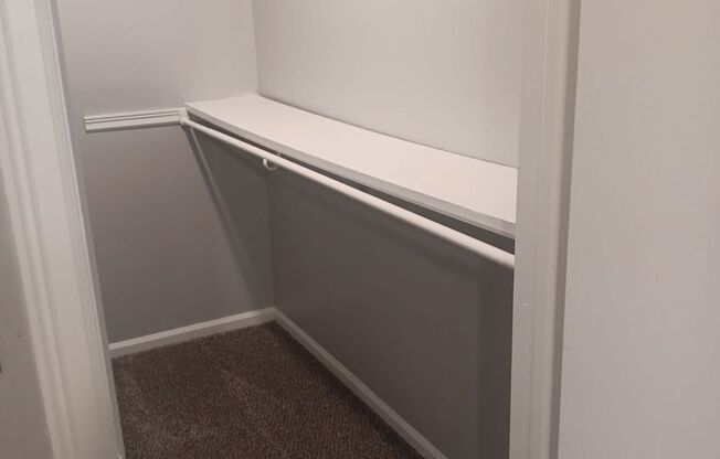 1 bed, 1 bath, 555 sqft, $615, Unit 7814-110