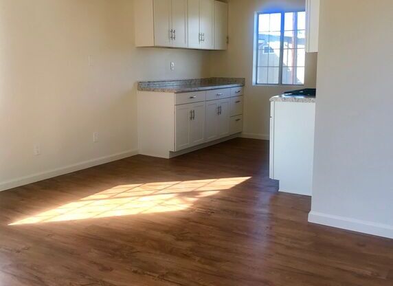 2 beds, 1 bath, 616 sqft, $1,950, Unit 3/4