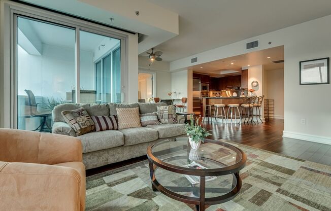 2 beds, 2 baths, $3,000, Unit Unit 3909