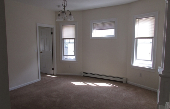 115 E ELM AVE