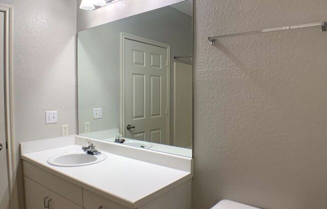 2 beds, 2 baths, $1,850, Unit Unit 224