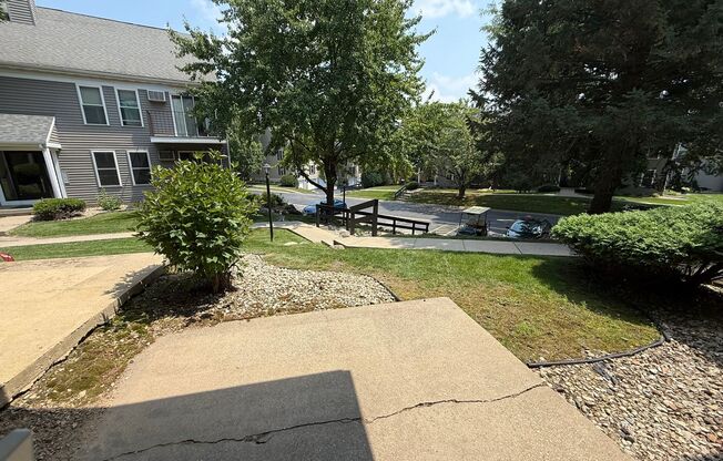 2 beds, 1 bath, 950 sqft, $1,775, Unit 7654CB