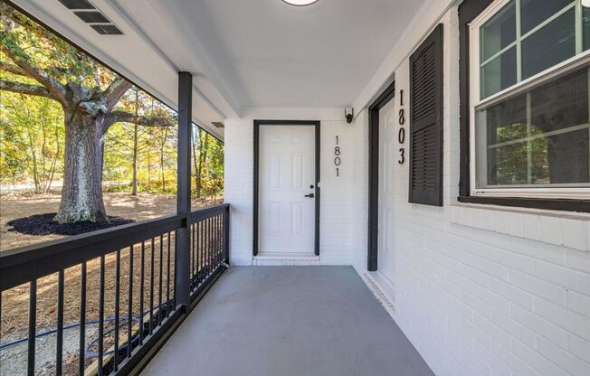 Remodeled 2bd/ 1ba Duplex near Duke University
