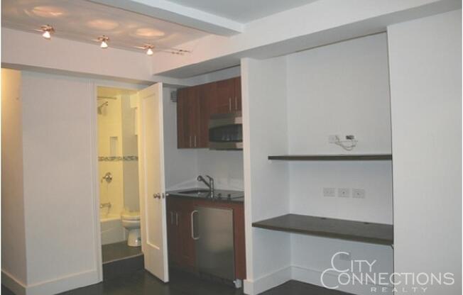 Studio, 1 bath, $2,350, Unit 203-A