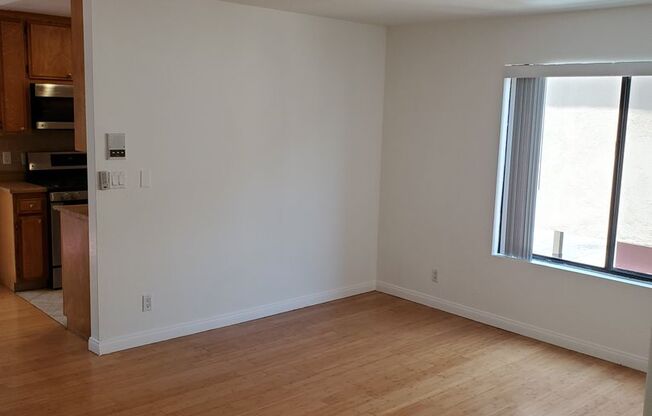 4031 MCLAUGHLIN AVE