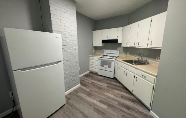 1406 SUPERIOR AVE