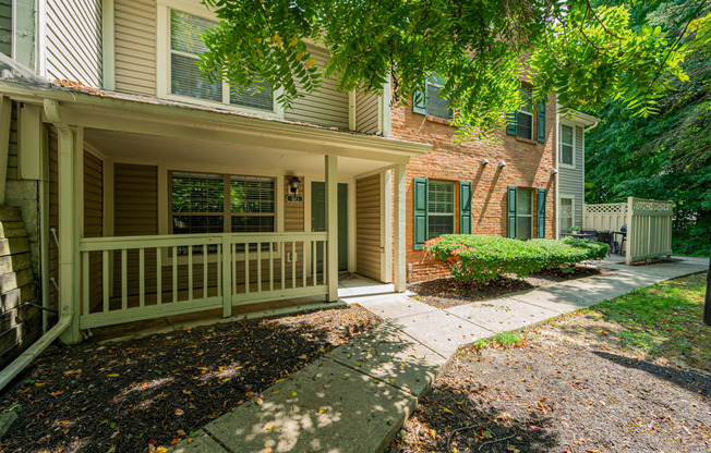 front porch and walkway to the house