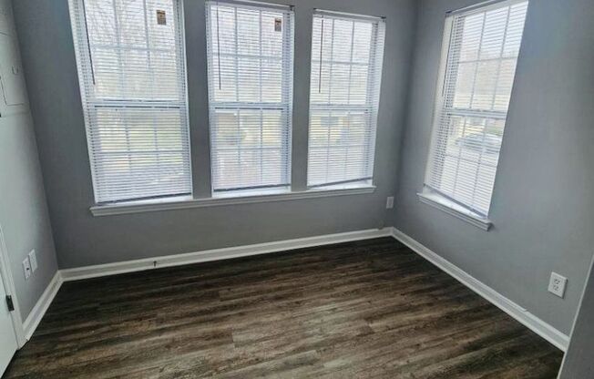 2 beds, 2 baths, 1,020 sqft, $1,195, Unit 1423