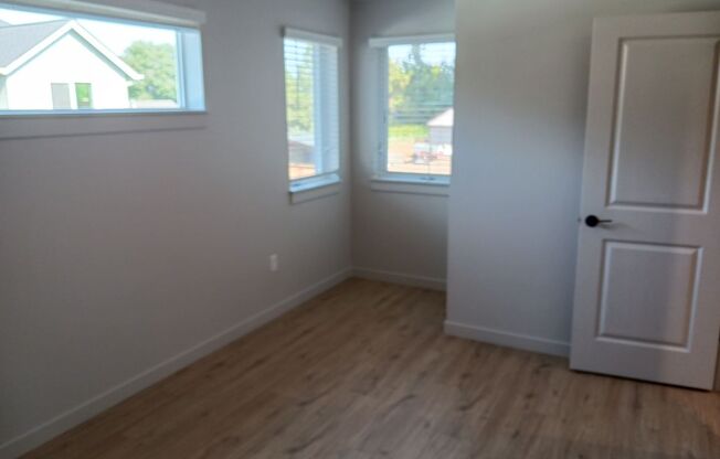 3 beds, 2 baths, $2,195