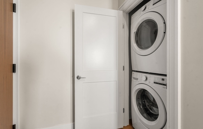 1 bed, 1 bath, 678 sqft, $3,400, Unit 406