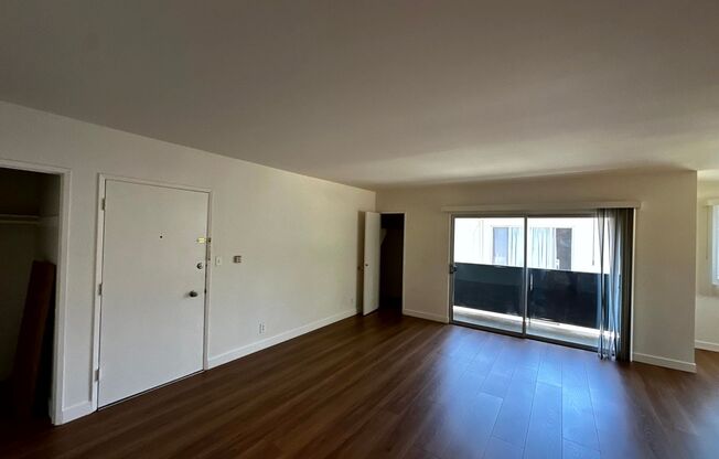 119 - 121 N Hillcrest Blvd