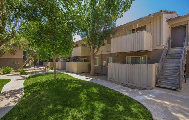 2 beds, 1 bath, 872 sqft, $1,325, Unit G1179