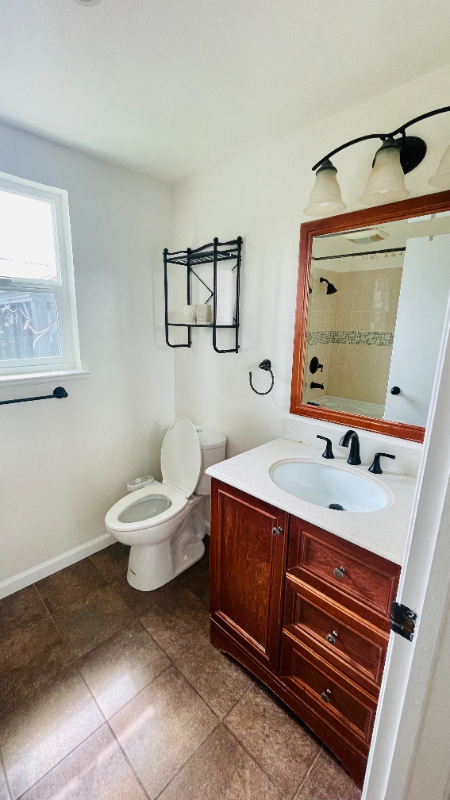 2280 CAMELLIA CT