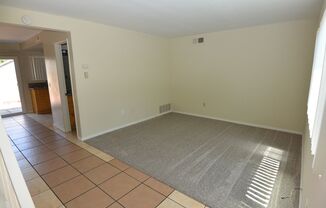 2 beds, 1.5 baths, $2,400, Unit 3