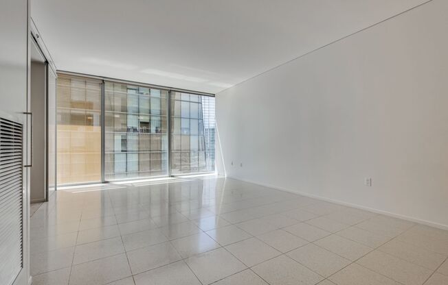 Veer Towers 2210E-CityCenter Views from this 1Bd/1Ba Residence