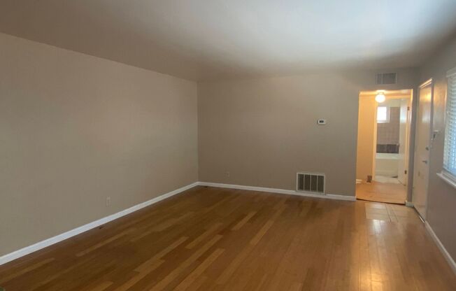 139 W. Lassen Ave. #26