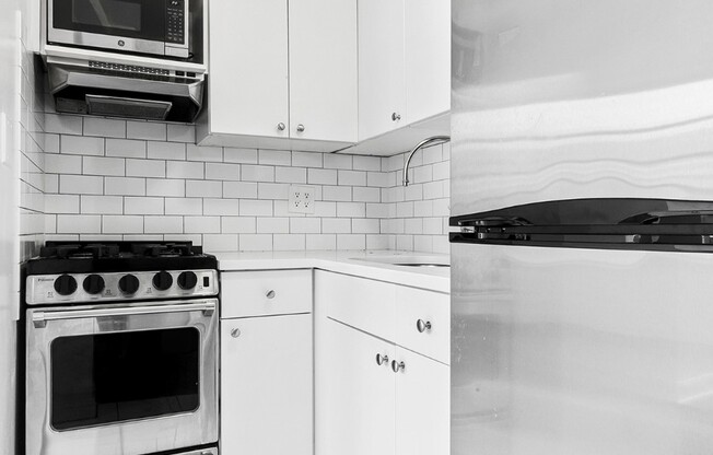 26 E 13 ST