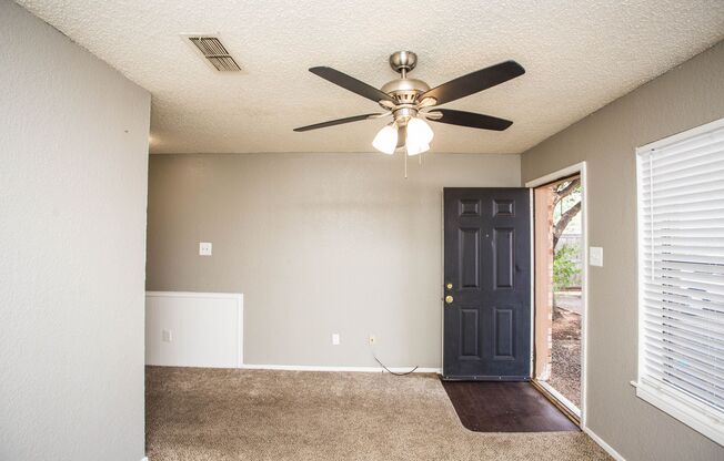 1 bed, 1 bath, 520 sqft, $650, Unit 32