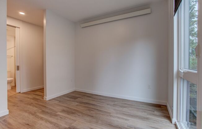 2 beds, 2 baths, 774 sqft, $1,995, Unit 301