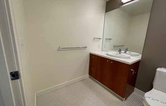 Studio, 1 bath, $1,645