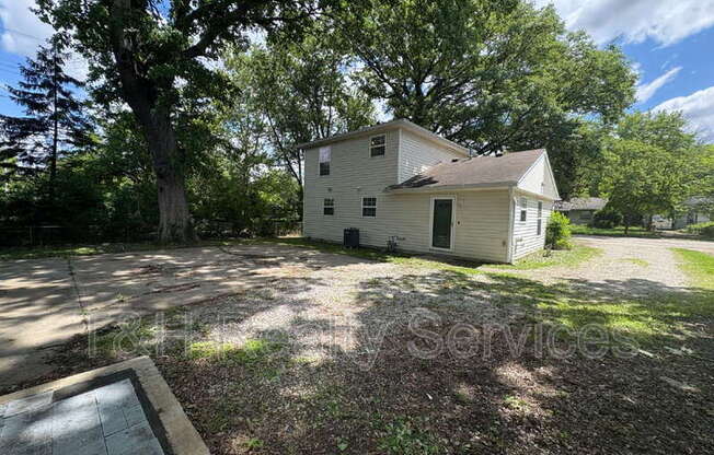 5410 N KERCHEVAL DR
