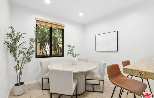 5625 Crescent Park W Apt 318