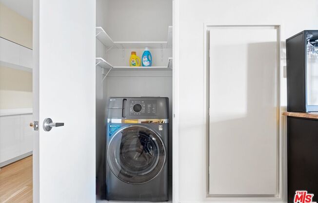 2 beds, 2 baths, 1,930 sqft, $6,000, Unit 1710