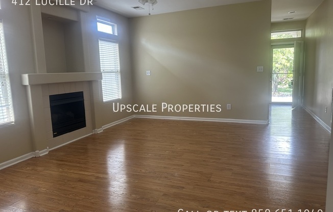 412 LUCILLE DR