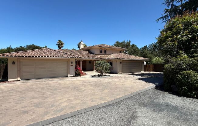 1035a Deanna Drive, Furnished 1bd in a Fantastic Location