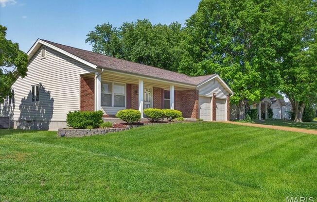 Welcome home to comfort and convenience in St. Peters!