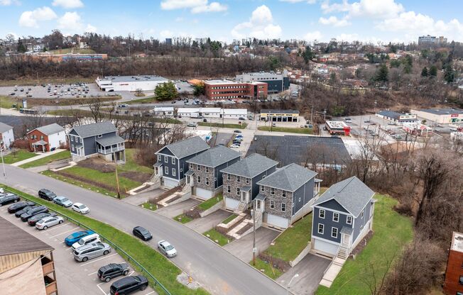 New Construction 3 bedroom - 3.5 bathroom Luxury Home