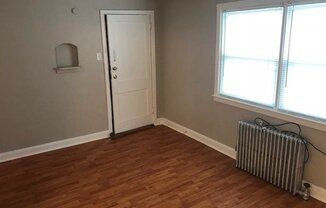 1 bed, 1 bath, 800 sqft, $725, Unit unit 3