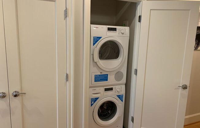 1 bed, 1 bath, $2,750, Unit 307