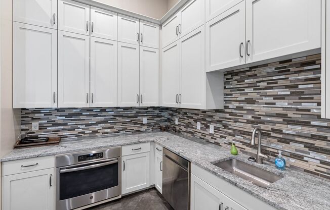 1 bed, 1 bath, 618 sqft, $1,429, Unit 3398-104