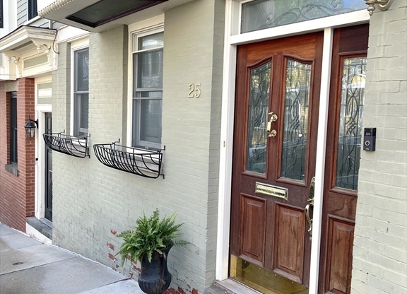 25 SACKVILLE