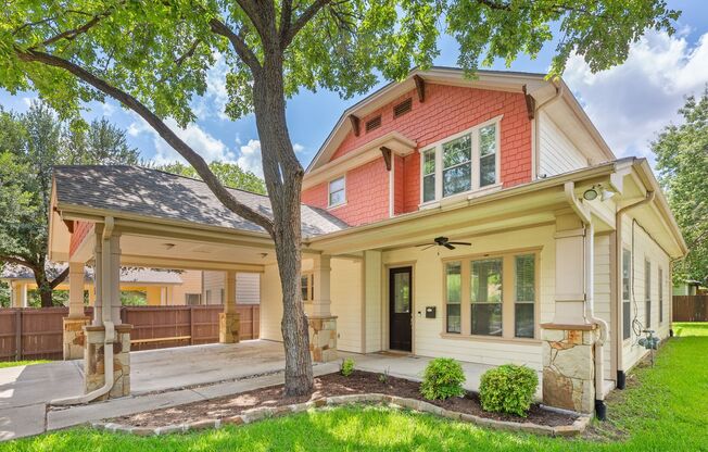 UT PRE-LEASE: Beautiful, Recently Constructed 6 Bed/ 4 Ba Home In North Loop Area, Mins To UT