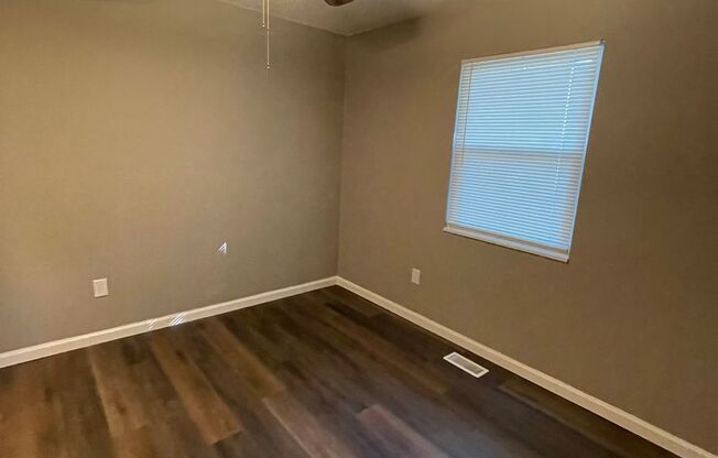 3 beds, 1 bath, $1,500