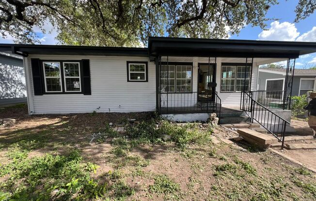 FOR RENT – 3 Bed / 1 Bath Home in San Antonio!