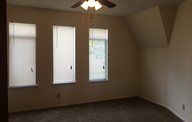 3 beds, 2 baths, $3,150