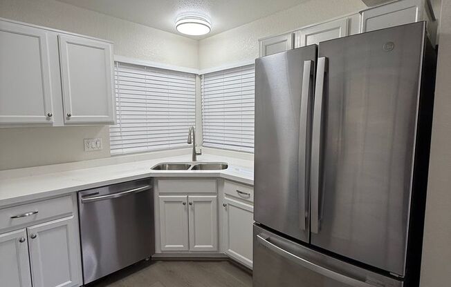 2 beds, 2 baths, $2,250, Unit #2098
