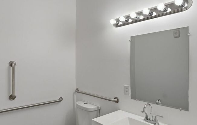 2 beds, 1.5 baths, 850 sqft, $1,299, Unit C3