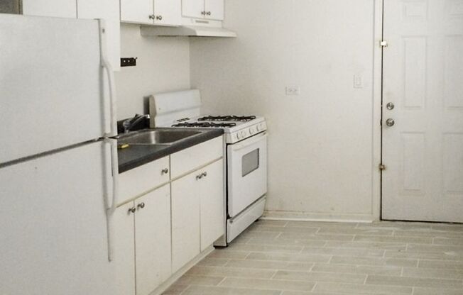 Studio, 1 bath, 615 sqft, $1,595, Unit 2009-12