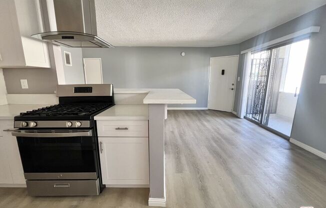 1 bed, 1 bath, 700 sqft, $2,250, Unit 9