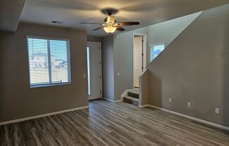 3 beds, 2.5 baths, $2,600, Unit UNIT 1