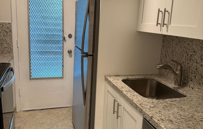 1 bed, 1 bath, $1,795, Unit 211