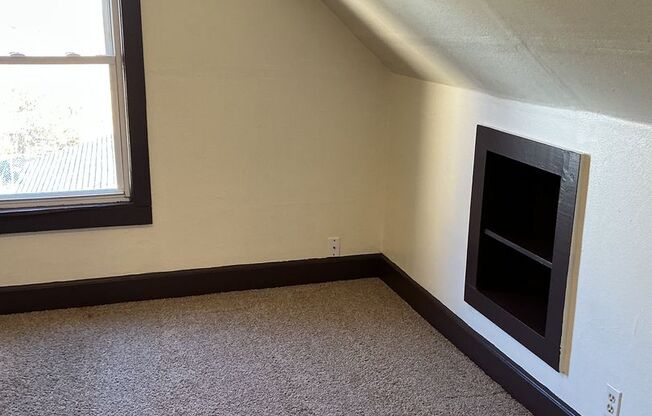 4 Bedroom Single Family Home