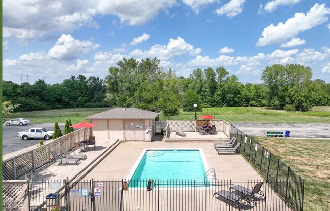 1 bed, 1 bath, 605 sqft, $1,095, Unit 37