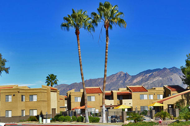 Elegant Exterior View Of Property at River Point Apartments, Tucson, 85712